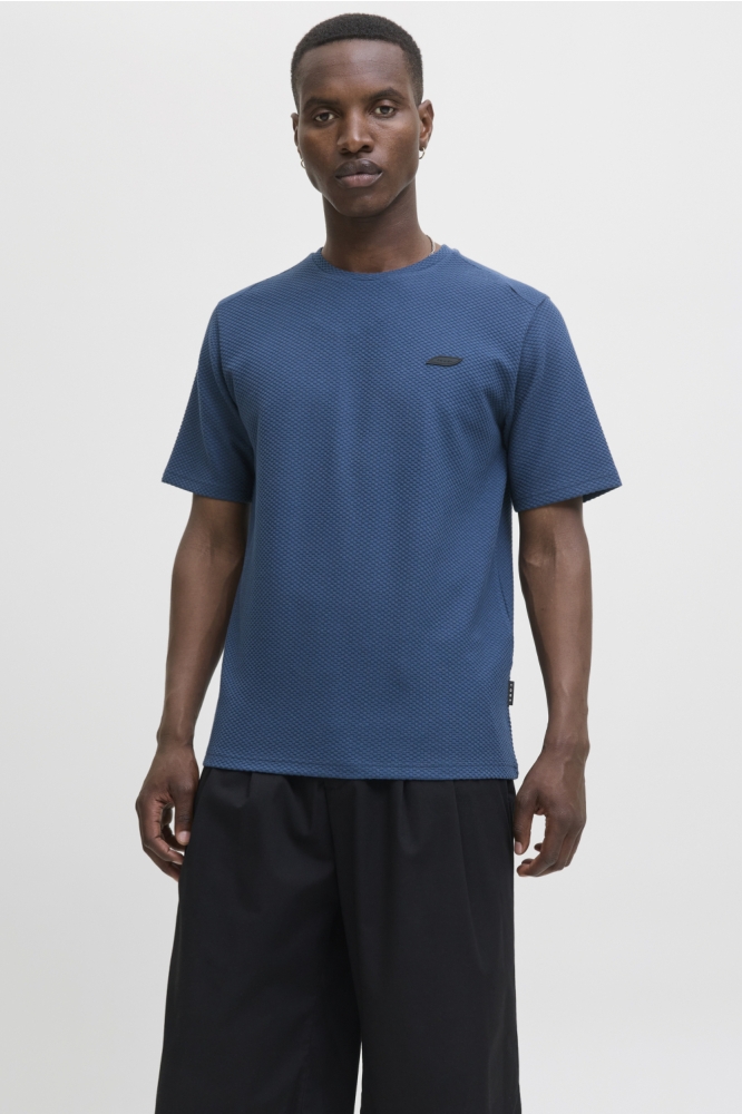JCOPUFFER TEE SS CREW NECK SMU 12267072 TITAN/STRUCTURE